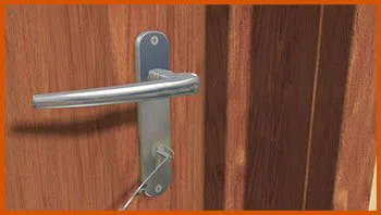 Huron Charter Township Locksmith Huron Charter Township, MI 734-561-4641 - 14-unlock-door